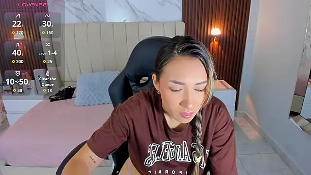 Snapshot of CAMILAGRAY chatting on July 22, 2026, 12:30 pm CAMILAGRAY online show from July 22, 2026, 12:30 pm