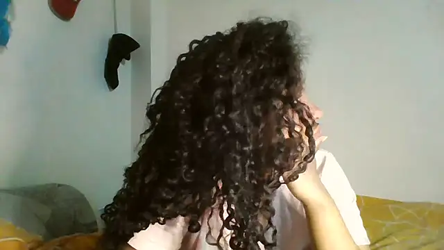 Snapshot of Ivon-09 chatting on December 13, 2024, 10:51 am Ivon-09 online show from December 13, 2024, 10:51 am