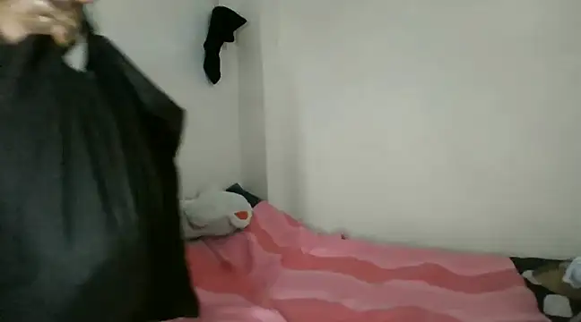 Snapshot of Ivon-09 chatting on January 28, 2025, 5:03 pm Ivon-09 online show from January 28, 2025, 5:03 pm