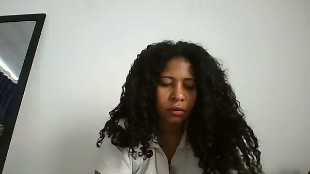 Snapshot of Ivon-09 chatting on September 30, 2025, 8:58 pm Ivon-09 online show from September 30, 2025, 8:58 pm