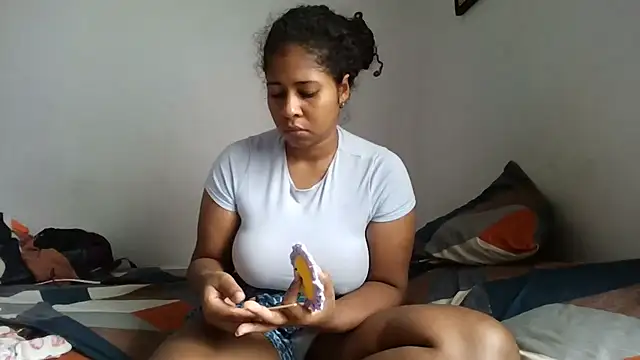 Ivon-09 online show from March 6, 2026, 1:51 pm