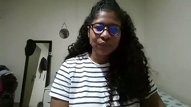 Ivon-09 online show from April 24, 2026, 12:18 pm