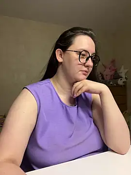 Snapshot of hungry1bunny chatting on December 21, 2024, 8:10 pm hungry1bunny online show from December 21, 2024, 8:10 pm