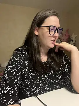 Snapshot of hungry1bunny chatting on December 30, 2024, 9:50 pm hungry1bunny online show from December 30, 2024, 9:50 pm