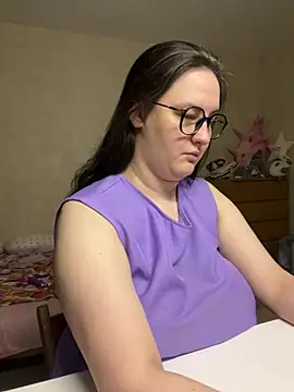 Snapshot of hungry1bunny chatting on January 27, 2025, 5:15 pm hungry1bunny online show from January 27, 2025, 5:15 pm