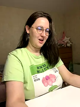 Snapshot of hungry1bunny chatting on October 30, 2025, 11:27 pm hungry1bunny online show from October 30, 2025, 11:27 pm