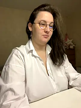 Snapshot of hungry1bunny chatting on November 24, 2025, 7:46 pm hungry1bunny online show from November 24, 2025, 7:46 pm