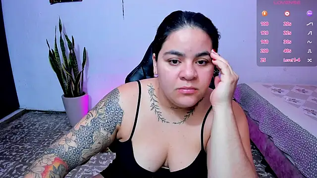 Snapshot of Sharon_hils chatting on May 27, 2026, 3:09 pm Sharon hils online show from May 27, 2026, 3:09 pm