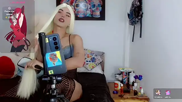 Snapshot of poison_girl21 chatting on May 26, 2026, 4:36 pm poison girl21 online show from May 26, 2026, 4:36 pm