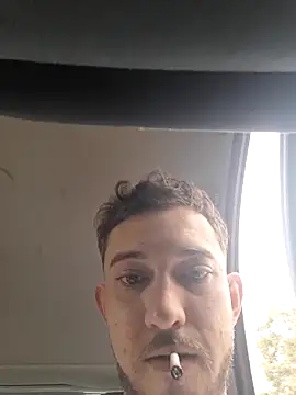 jorgeeetee18 online show from March 5, 2025, 11:06 am