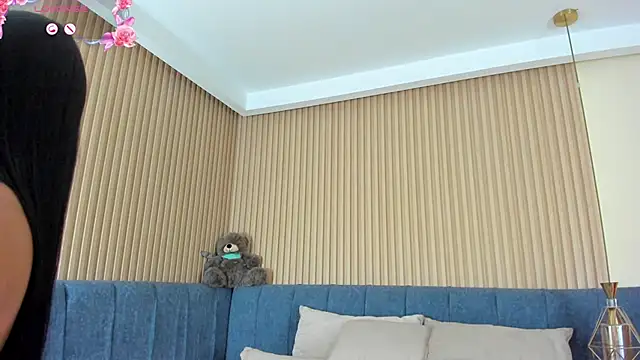 kathecute   online show from April 28, 2026, 1:48 am