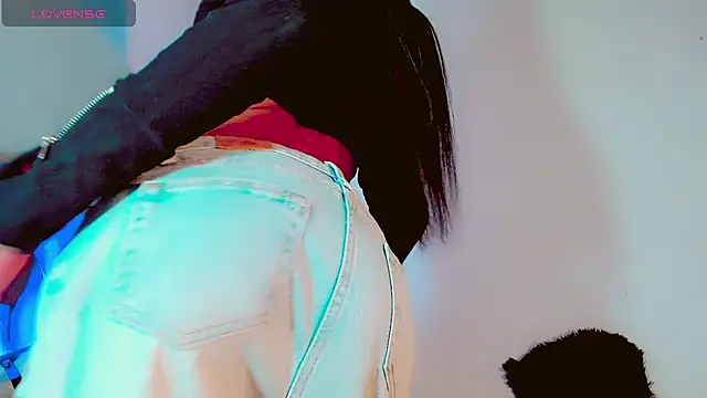 Snapshot of HELEM__S7 chatting on February 18, 2025, 7:52 pm HELEM S7 online show from February 18, 2025, 7:52 pm