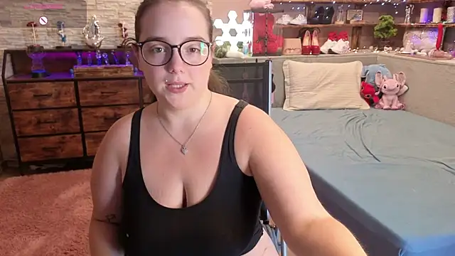 Snapshot of Kimberly-Caprice chatting on June 2, 2026, 9:11 am Kimberly-Caprice online show from June 2, 2026, 9:11 am