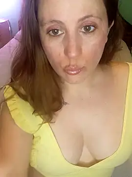 SofiEstevez online show from October 4, 2025, 1:03 am