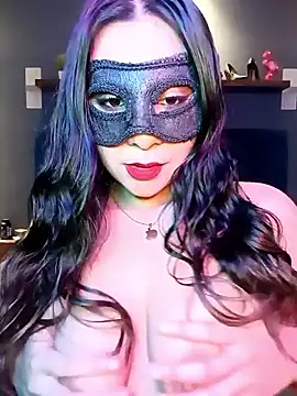 Snapshot of Ursa_sexy chatting on September 21, 2025, 5:31 am Ursa sexy online show from September 21, 2025, 5:31 am