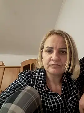 Snapshot of Malichkaanna30 chatting on December 24, 2024, 8:44 am Malichkaanna30 online show from December 24, 2024, 8:44 am