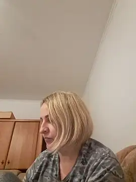 Snapshot of Malichkaanna30 chatting on December 27, 2024, 12:12 pm Malichkaanna30 online show from December 27, 2024, 12:12 pm