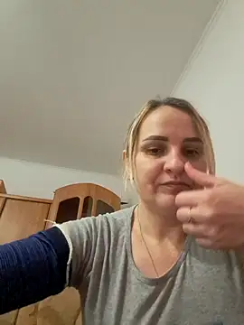 Snapshot of Malichkaanna30 chatting on February 6, 2025, 11:21 am Malichkaanna30 online show from February 6, 2025, 11:21 am