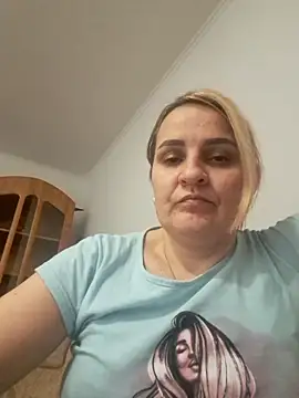 Snapshot of Malichkaanna30 chatting on February 12, 2025, 5:37 pm Malichkaanna30 online show from February 12, 2025, 5:37 pm