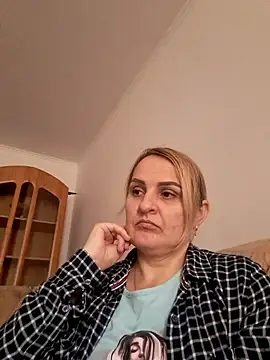 Snapshot of Malichkaanna30 chatting on February 13, 2025, 10:44 am Malichkaanna30 online show from February 13, 2025, 10:44 am