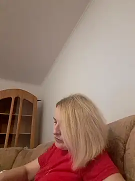 Snapshot of Malichkaanna30 chatting on February 15, 2025, 6:33 pm Malichkaanna30 online show from February 15, 2025, 6:33 pm