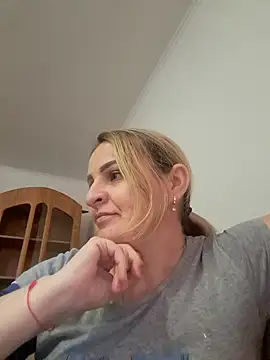 Snapshot of Malichkaanna30 chatting on February 22, 2025, 7:45 am Malichkaanna30 online show from February 22, 2025, 7:45 am