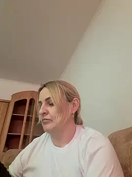 Snapshot of Malichkaanna30 chatting on February 26, 2025, 12:03 pm Malichkaanna30 online show from February 26, 2025, 12:03 pm