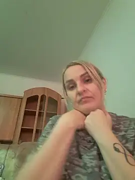 Snapshot of Malichkaanna30 chatting on March 6, 2025, 2:40 pm Malichkaanna30 online show from March 6, 2025, 2:40 pm