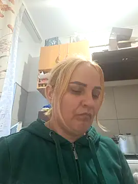 Snapshot of Malichkaanna30 chatting on October 13, 2025, 2:39 pm Malichkaanna30 online show from October 13, 2025, 2:39 pm