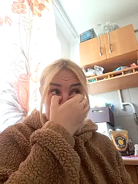 Snapshot of Malichkaanna30 chatting on November 1, 2025, 8:27 am Malichkaanna30 online show from November 1, 2025, 8:27 am