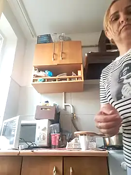 Snapshot of Malichkaanna30 chatting on November 5, 2025, 2:06 pm Malichkaanna30 online show from November 5, 2025, 2:06 pm