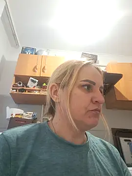 Malichkaanna30 online show from February 19, 2026, 3:19 pm