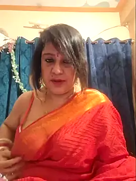 Snapshot of Hot_Queen77 chatting on January 31, 2025, 8:12 pm Hot Queen77 online show from January 31, 2025, 8:12 pm