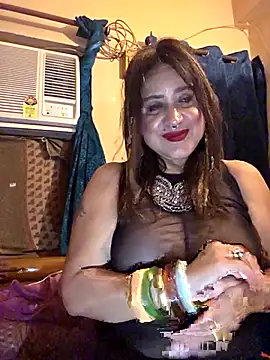 Snapshot of Hot_Queen77 chatting on July 18, 2026, 7:28 pm Hot Queen77 online show from July 18, 2026, 7:28 pm