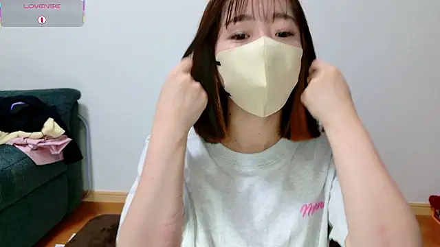 Snapshot of Rio_chan_ chatting on April 19, 2026, 12:37 pm Rio chan online show from April 19, 2026, 12:37 pm