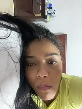 Snapshot of evely_coelloo chatting on January 6, 2025, 1:31 am evely coelloo online show from January 6, 2025, 1:31 am