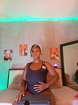 Snapshot of nahiarapalmer19 chatting on December 16, 2024, 5:11 pm nahiarapalmer19 online show from December 16, 2024, 5:11 pm