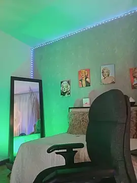 Snapshot of nahiarapalmer19 chatting on September 21, 2025, 4:41 pm nahiarapalmer19 online show from September 21, 2025, 4:41 pm