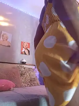 Snapshot of nahiarapalmer19 chatting on October 18, 2025, 10:54 pm nahiarapalmer19 online show from October 18, 2025, 10:54 pm