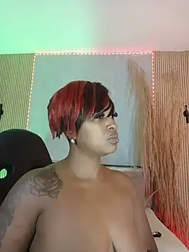 nahiarapalmer19 online show from July 25, 2026, 9:34 pm