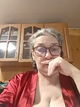 Snapshot of IrinaSweet54 chatting on July 8, 2026, 9:36 am IrinaSweet54 online show from July 8, 2026, 9:36 am