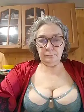 Snapshot of IrinaSweet54 chatting on July 28, 2026, 6:42 am IrinaSweet54 online show from July 28, 2026, 6:42 am