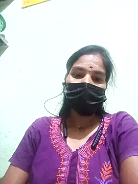 Snapshot of anusiya01 chatting on September 17, 2025, 1:57 pm anusiya01 online show from September 17, 2025, 1:57 pm