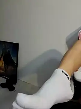 princess katey online show from February 3, 2025, 5:46 pm