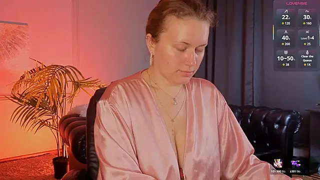 Snapshot of Ariell_Margot_ chatting on May 5, 2026, 5:26 am Ariell Margot online show from May 5, 2026, 5:26 am