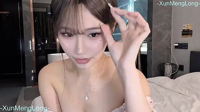 Snapshot of -XunMengLong- chatting on August 4, 2026, 2:19 pm -XunMengLong- online show from August 4, 2026, 2:19 pm