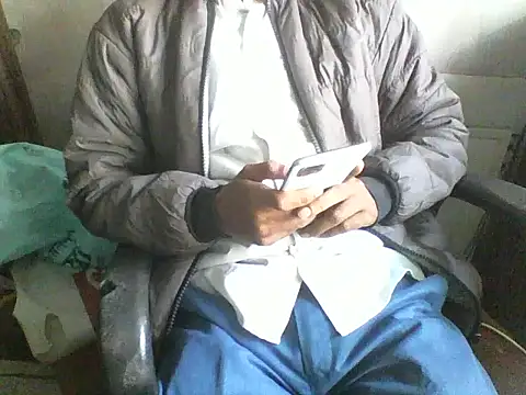 Snapshot of Desi_GfBf chatting on November 14, 2025, 7:29 am Desi GfBf online show from November 14, 2025, 7:29 am
