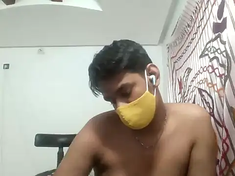 Snapshot of brownguy1234 chatting on December 5, 2024, 12:00 pm brownguy1234 online show from December 5, 2024, 12:00 pm