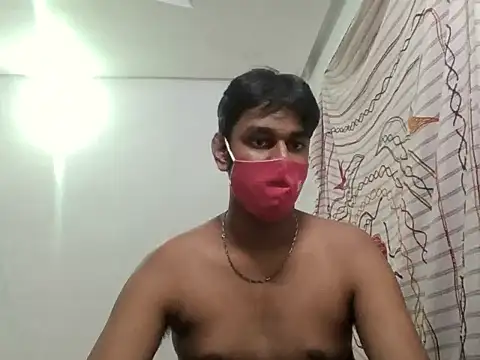 Snapshot of brownguy1234 chatting on December 23, 2024, 2:39 pm brownguy1234 online show from December 23, 2024, 2:39 pm