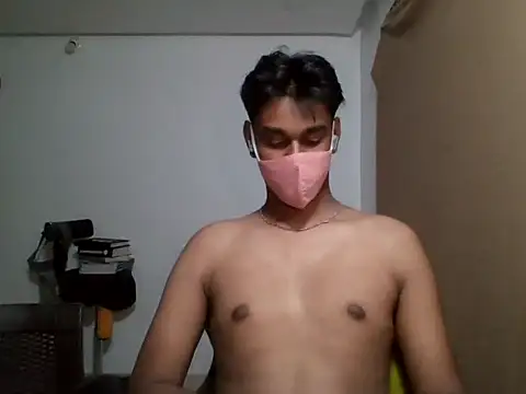 Snapshot of brownguy1234 chatting on March 19, 2025, 5:28 pm brownguy1234 online show from March 19, 2025, 5:28 pm